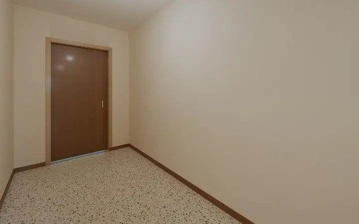 Casa Settanta: entrance before the works, render